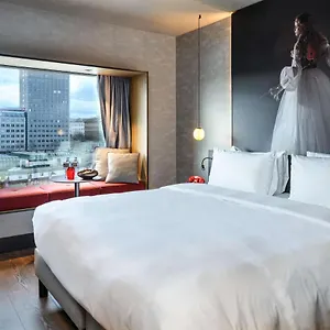 Radisson Red Hotel, 4*, Vídeň Rakousko
